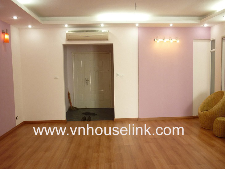 2 bedroom apartment for rent in CT1 My Dinh Song Da 1