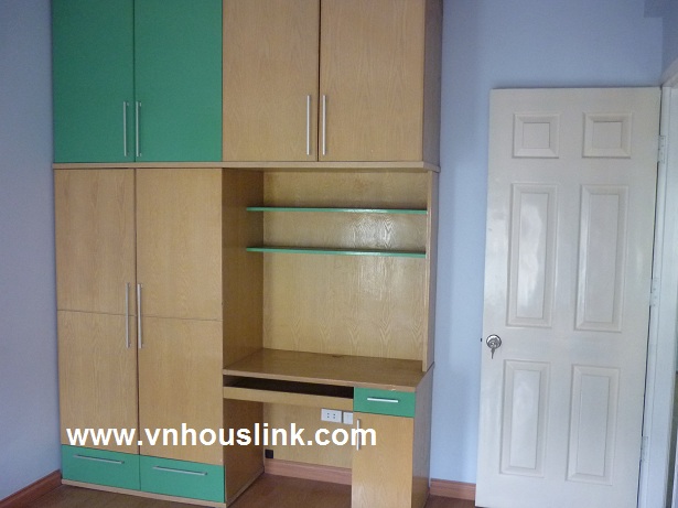 A lovely apartment in CT6, My Dinh Song Da, Tu Liem for rent. 1