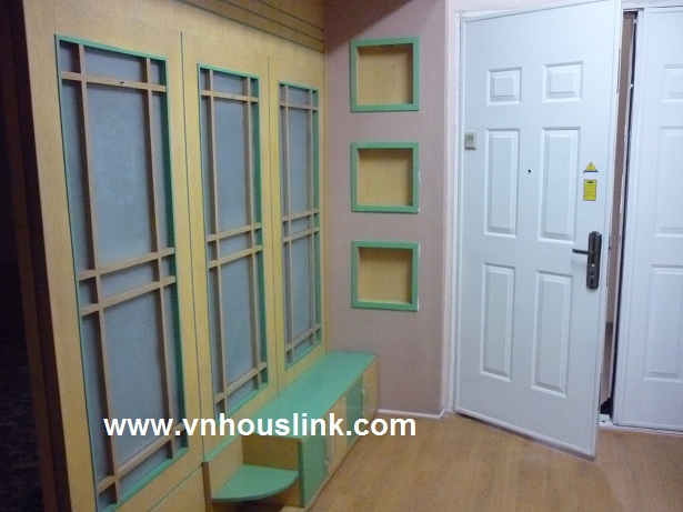 A lovely apartment in CT6, My Dinh Song Da, Tu Liem for rent. 1