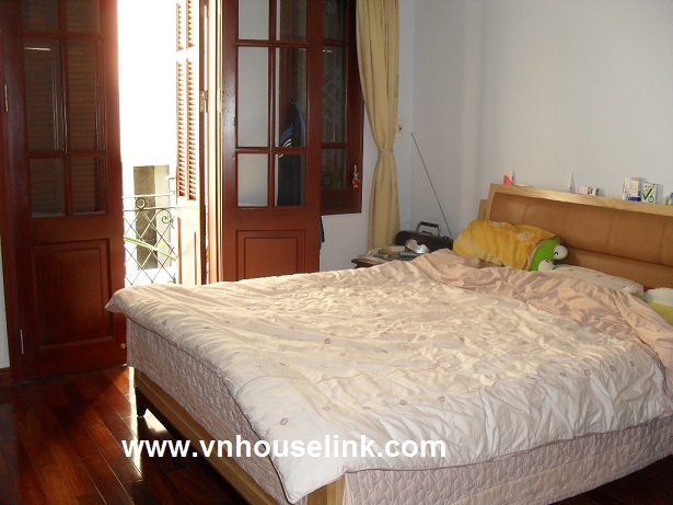 Apartment for rent at 335 Cau Giay,Cau Giay District, Hanoi 1