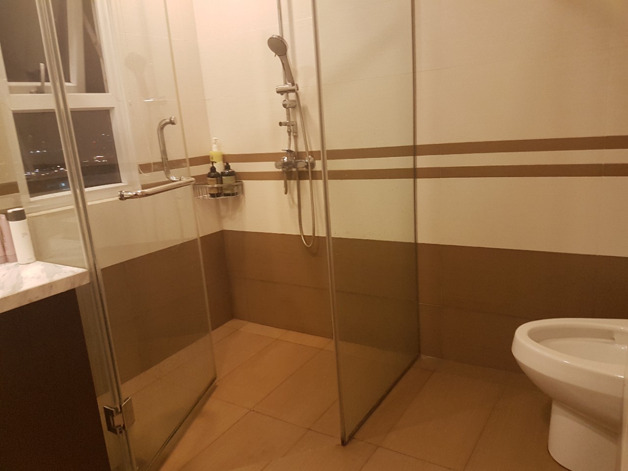 Apartment with 3 bedrooms for rent in Golden Palace 1