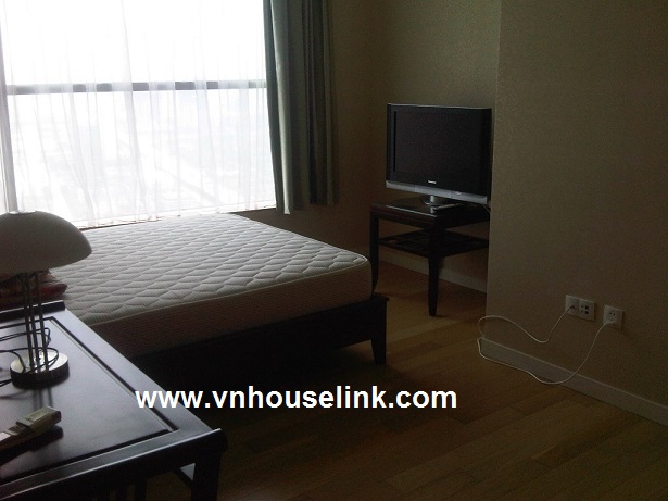 Apartment with 3 bedrooms for rent in Tower A Keangnam Landmark Hanoi 1
