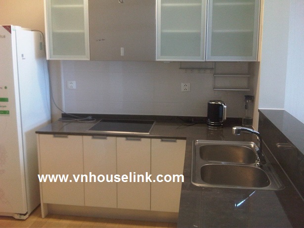 Apartment with 3 bedrooms for rent in Tower A Keangnam Landmark Hanoi 1