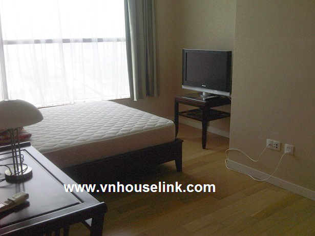 Apartment with 3 bedrooms for rent in Tower A Keangnam Landmark Hanoi 1