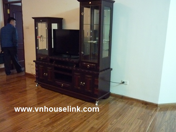 A wonderful apartment in 34T, Trung Hoa Nhan Chinh area, Hoang Dao Thuy street for rent 1