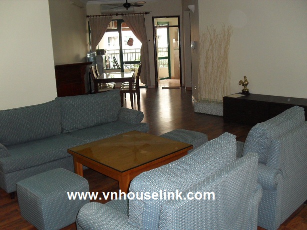 Beautiful apartment in 17T5 Trung Hoa Nhân Chinh for rent 1