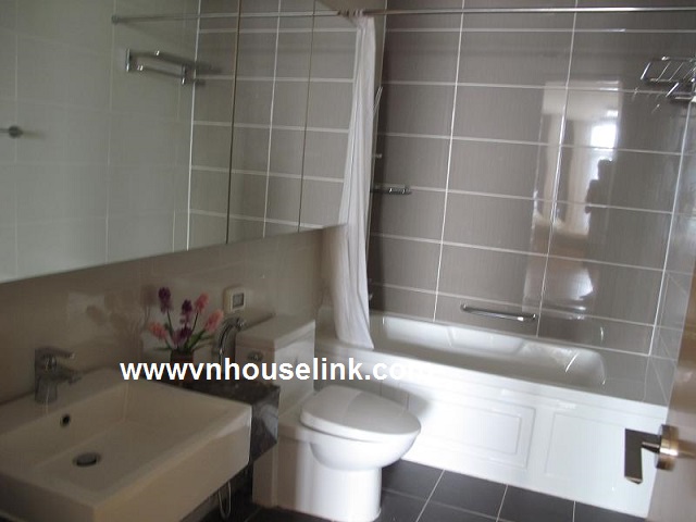 Bright and nice apartment in Keangnam Landmark Tower 1