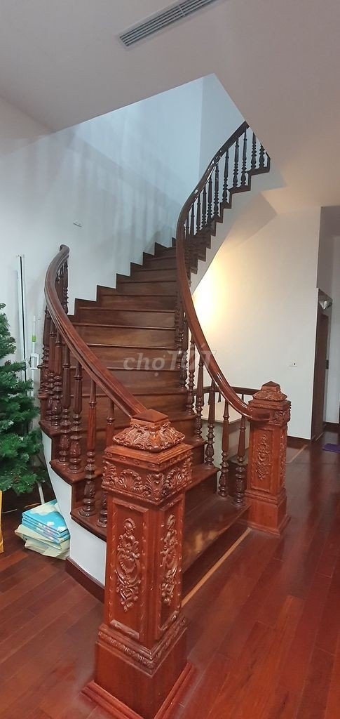Villas for rent in C37 To Huu fully furniture 1