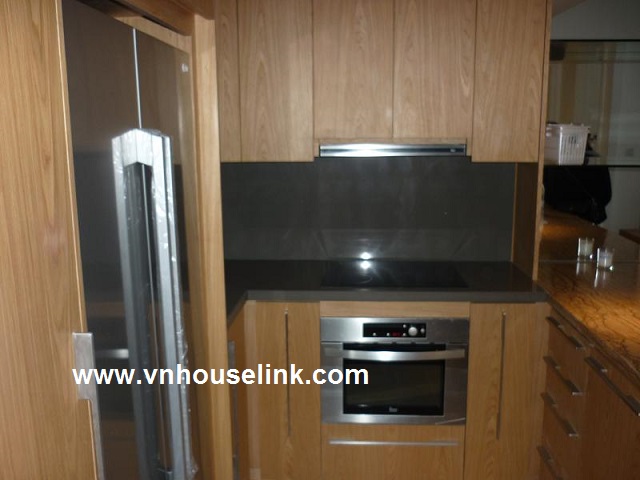 Luxury apartment for rent in Indochina Plaza Hanoi 1
