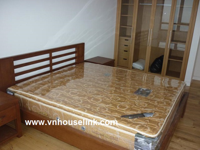 Luxury apartment for rent in Indochina Plaza Hanoi 1