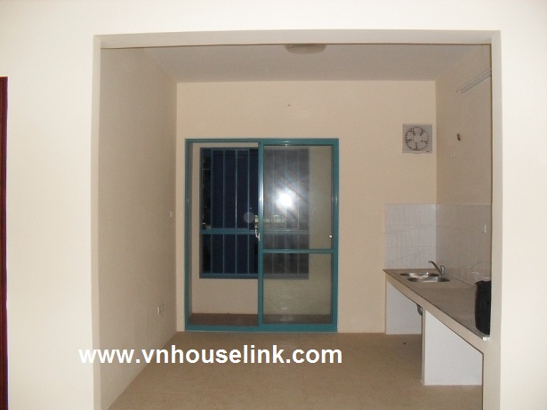 Unfurnished apartment for rent in My Dinh- Song Da 1