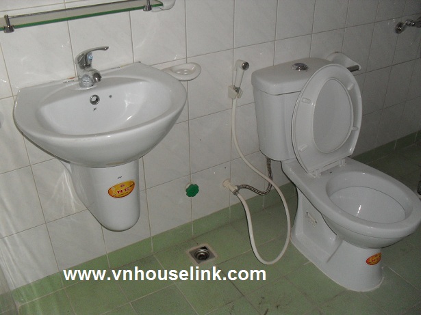 Unfurnished apartment for rent in My Dinh- Song Da 1