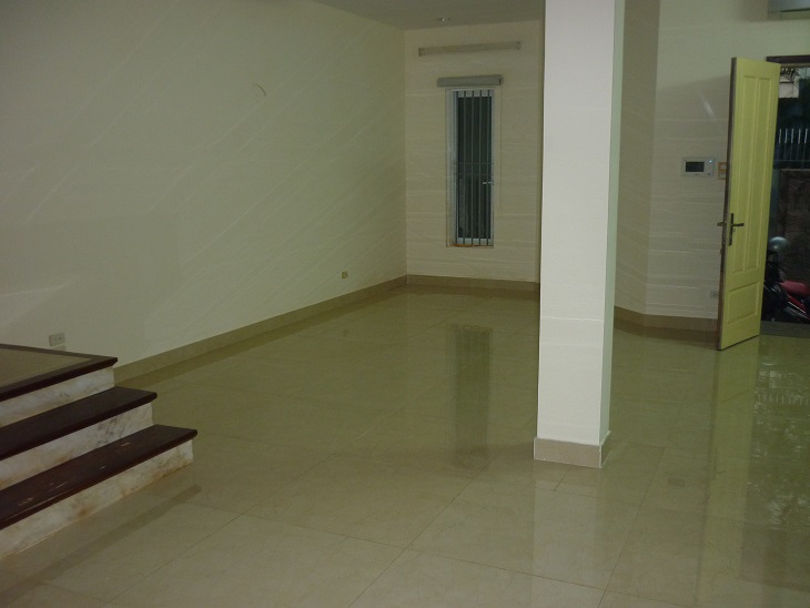Nice Villas for rent in Me Tri Ha Nam Tu Liem fully furnished 1