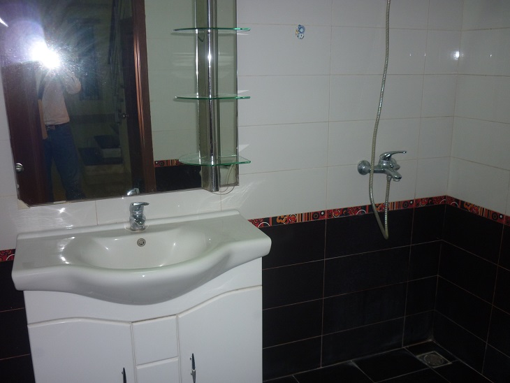 Nice Villas for rent in Me Tri Ha Nam Tu Liem fully furnished 1